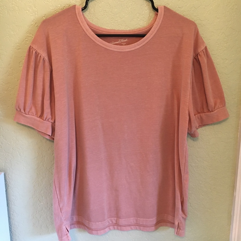 Universal thread light pink top